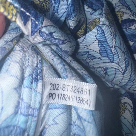 Tommy Bahama Short Sleeve Buccaneer Blue Floral Shirt Plantain Jungle Size M - Picture 8 of 8